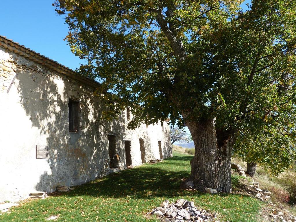Gite Des Monges Sisteron Exterior foto
